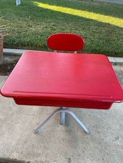 Kids school desk