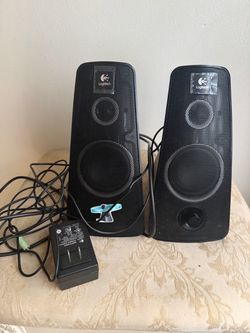 Logitech Z520 Desktop Speakers - 360 Sound (Like New w/ Box)
