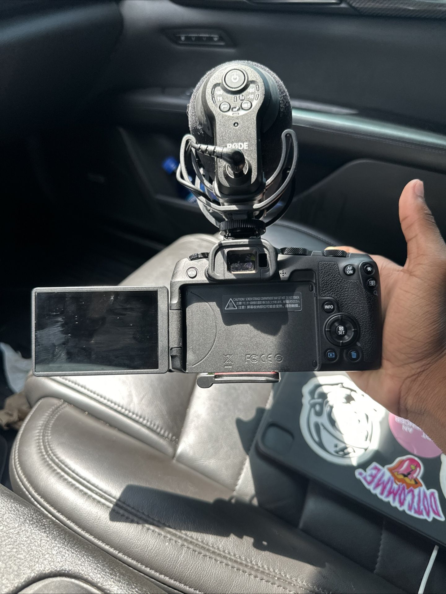 Canon EOS R8