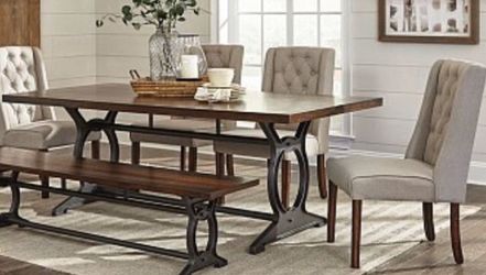 Dining table set