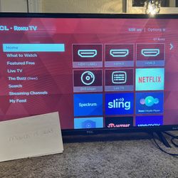 32 In Roku Tv.. Barely Used 