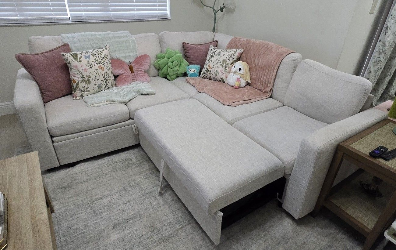 Modular sectional sleeper sofa with storage