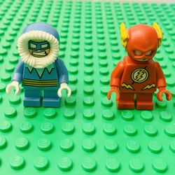 Lego DC Super Heroes Mighty Micros The Flash and Captain Cold Minifigures~Short Legs