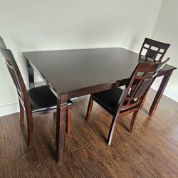 Dinning Table With 3 Chairs