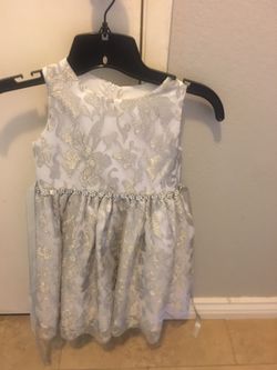 Girl dress size 6