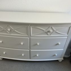 Dresser 6 Drawers