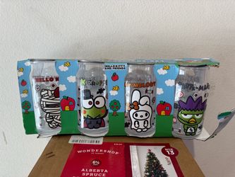 HELLO KITTY HALLOWEEN GLASS SET