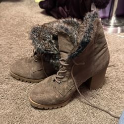Cute foldable top high heels
