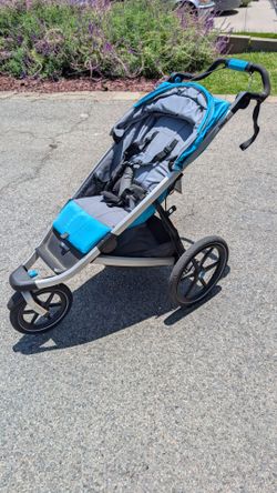 Thule running stroller with brake