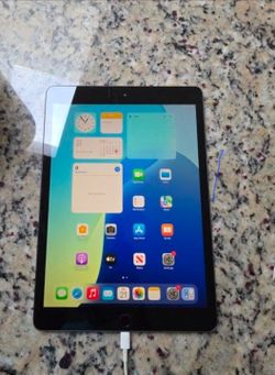 iPad 7th Gen 32GB CELL UNLOCKED