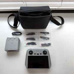 DJI Mini 3 Pro - DJI mini 4 Pro Controller and 3 Batteries with Multi Charger