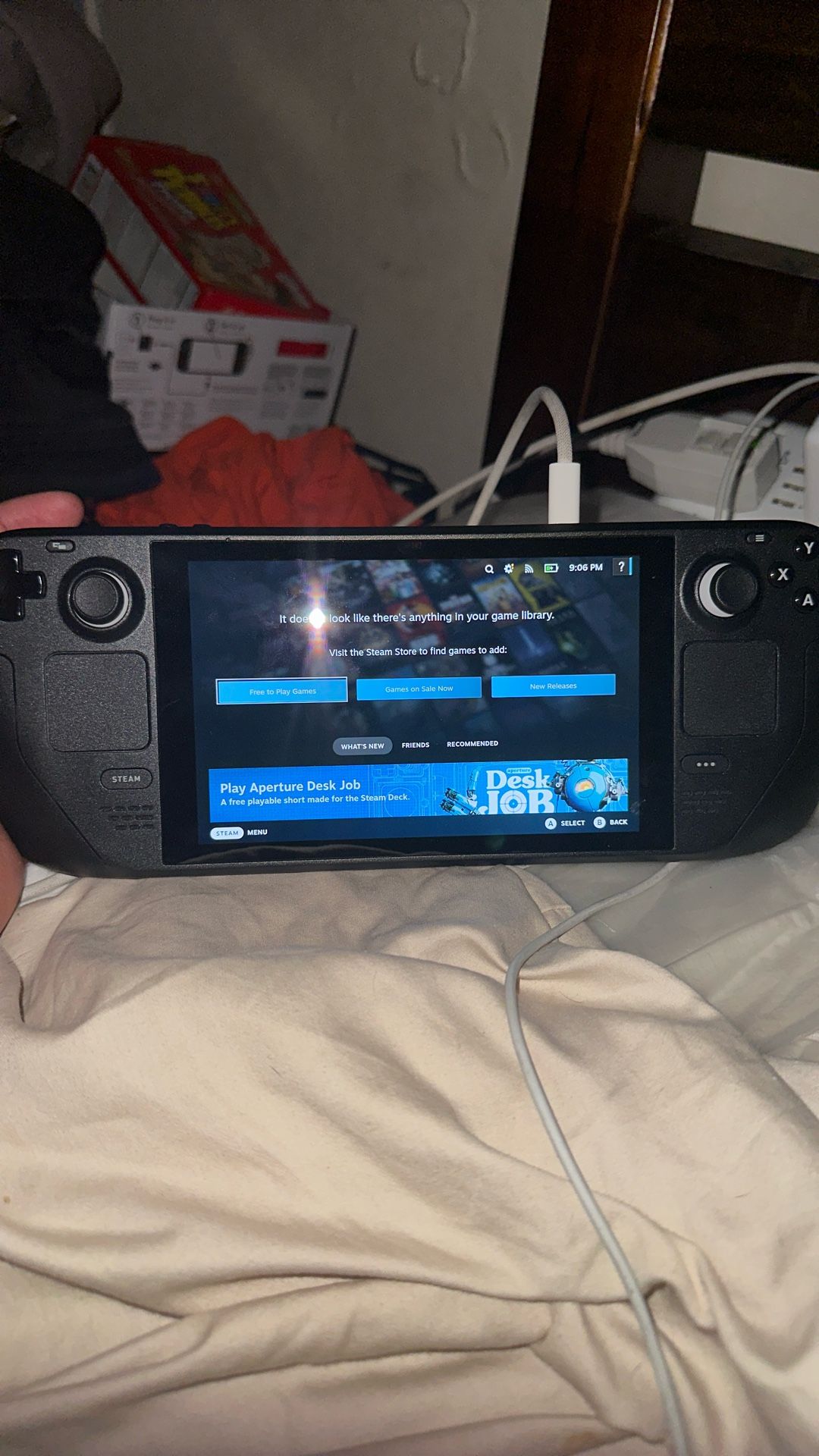 Valve Hand Held OLED
