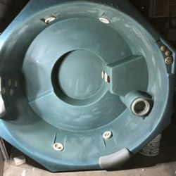 Spa/Jacuzzi 6’