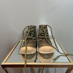 Toddler Olive Green Hiking Boots Size 5