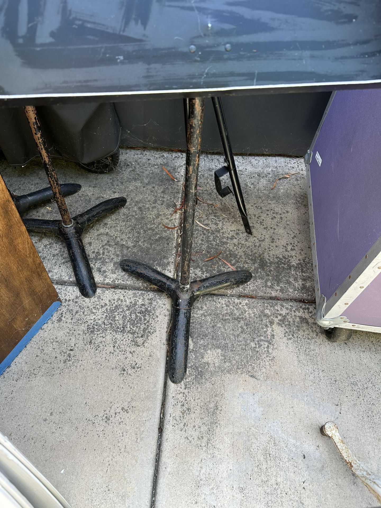 6 Manhasset Music Stands