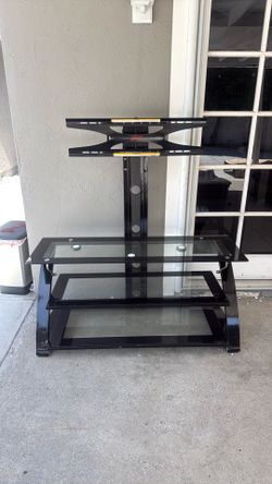 Free TV stand