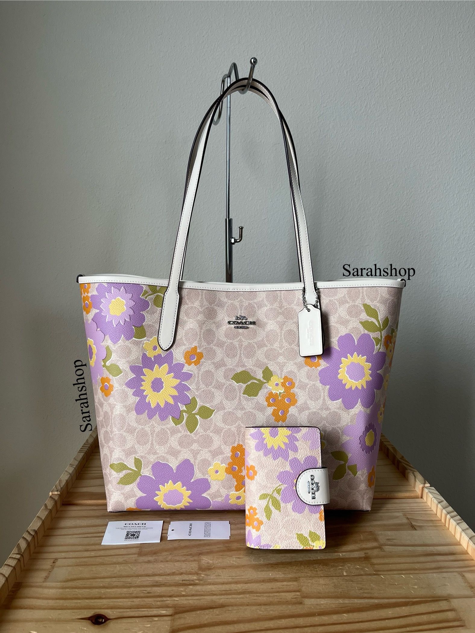 Coach City Tote In Signature Floral Set