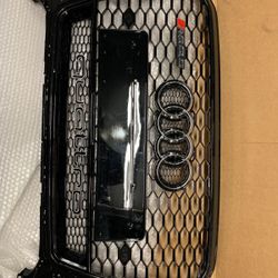 For Audi Q5 SQ5 2013-2015 Black Front Mesh Grille To RSQ5 Quattro Style