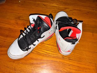Used  Jordan’s size 4