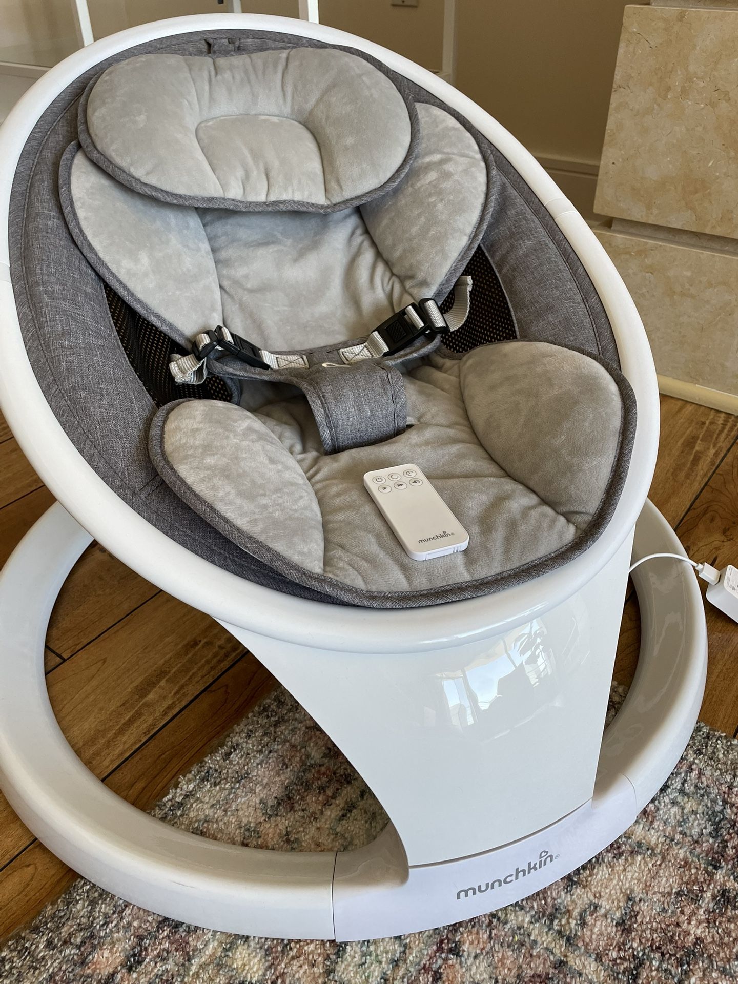 Munchkin Baby Swing