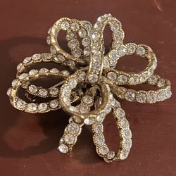 Gorgeous Brooch Vintage Bling Diamond 