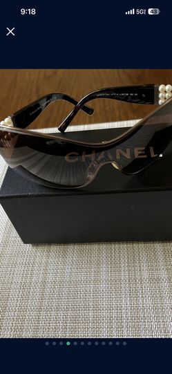 They Are Very Beautiful Sunglasses For Women’s Made By Chanel Made In ItalyThe Color Is Brown With Some Pearl On