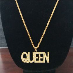 QUEEN Gold Tone Stainless Steel Queen Pendant Necklace with Swarovski Glass Crystals/ Party Fun New 2025 Jewelry Paparazzi Drip Fashion