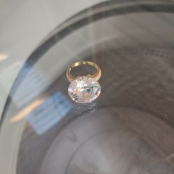 Beautiful  925 White Sapphire Statement Ring Size 9