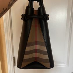 Burberry Purse
