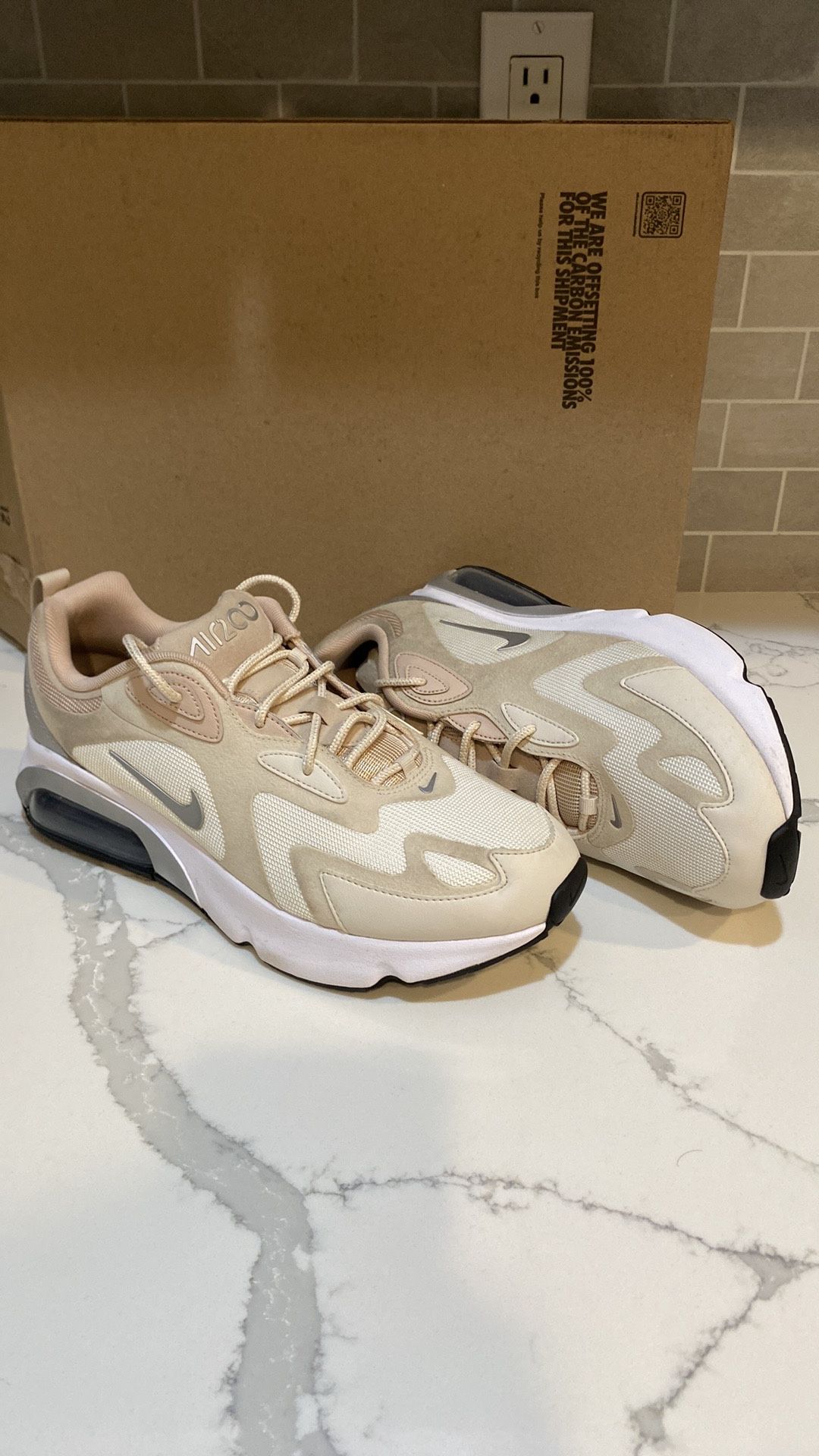 Nike Air Max 200 CJ0629-102 Women's Running Shoes Size  Beige/Pink/Silver  Mens 10.5  Women 12