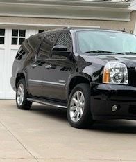 2010 GMC Denali Hybrid Low miles 77,777