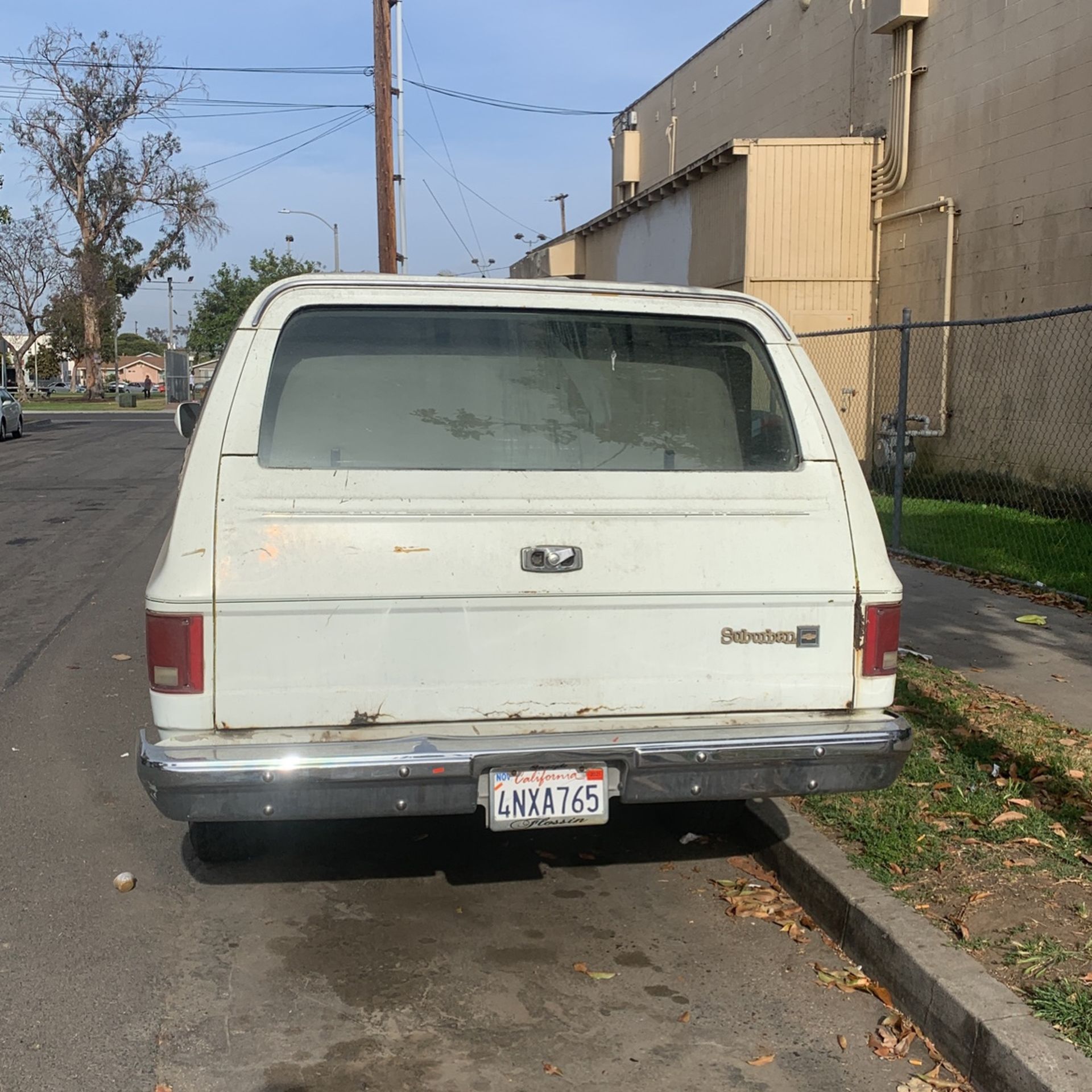 1987 Chevrolet R20 Suburban