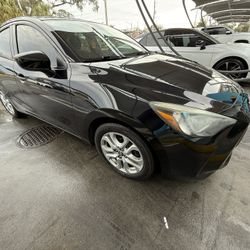 2017 Toyota Yaris