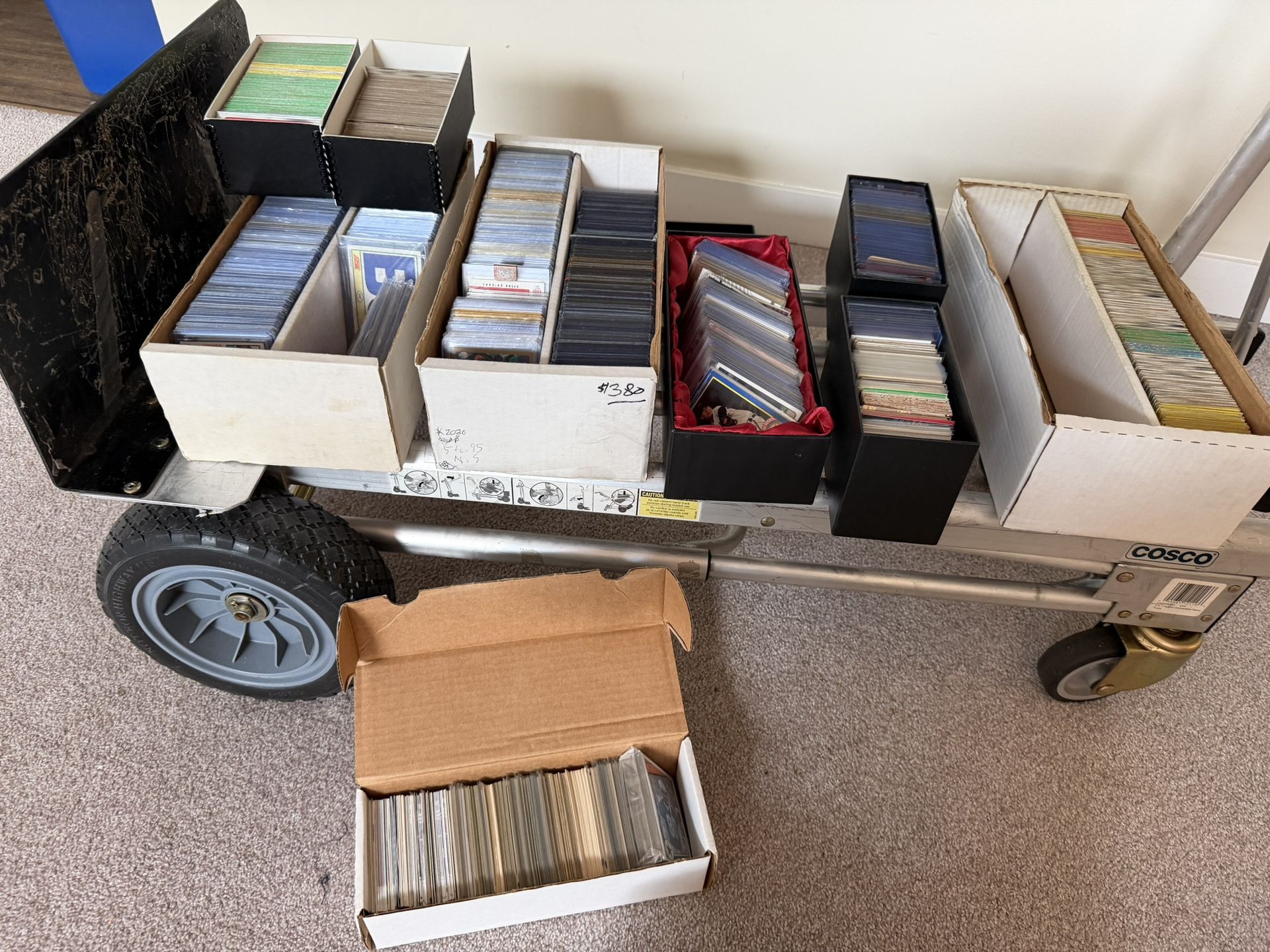 Huge Basketball, Baseball, Hockey, Football Sports Cards Collection