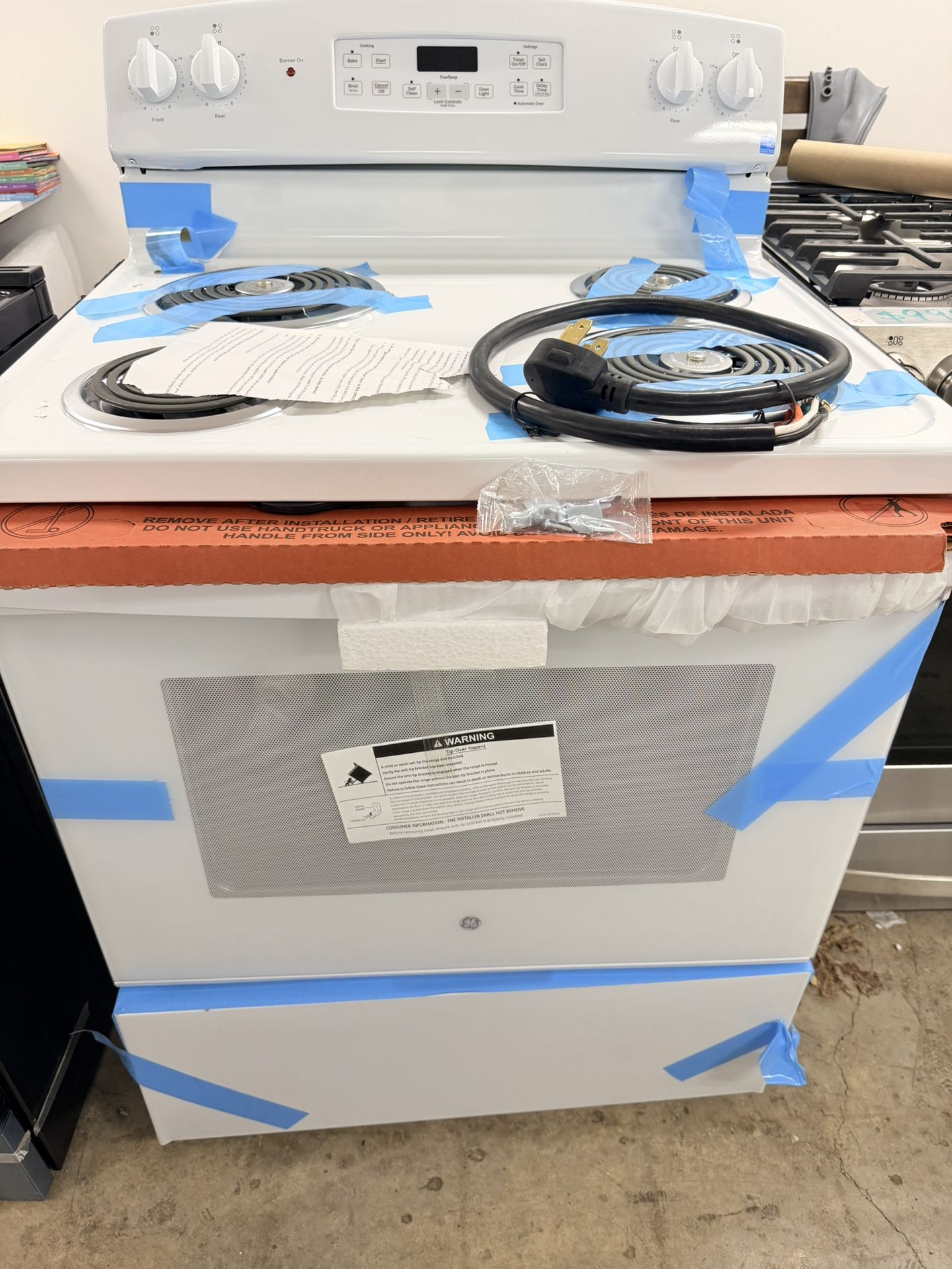 Unused GE Electric Range