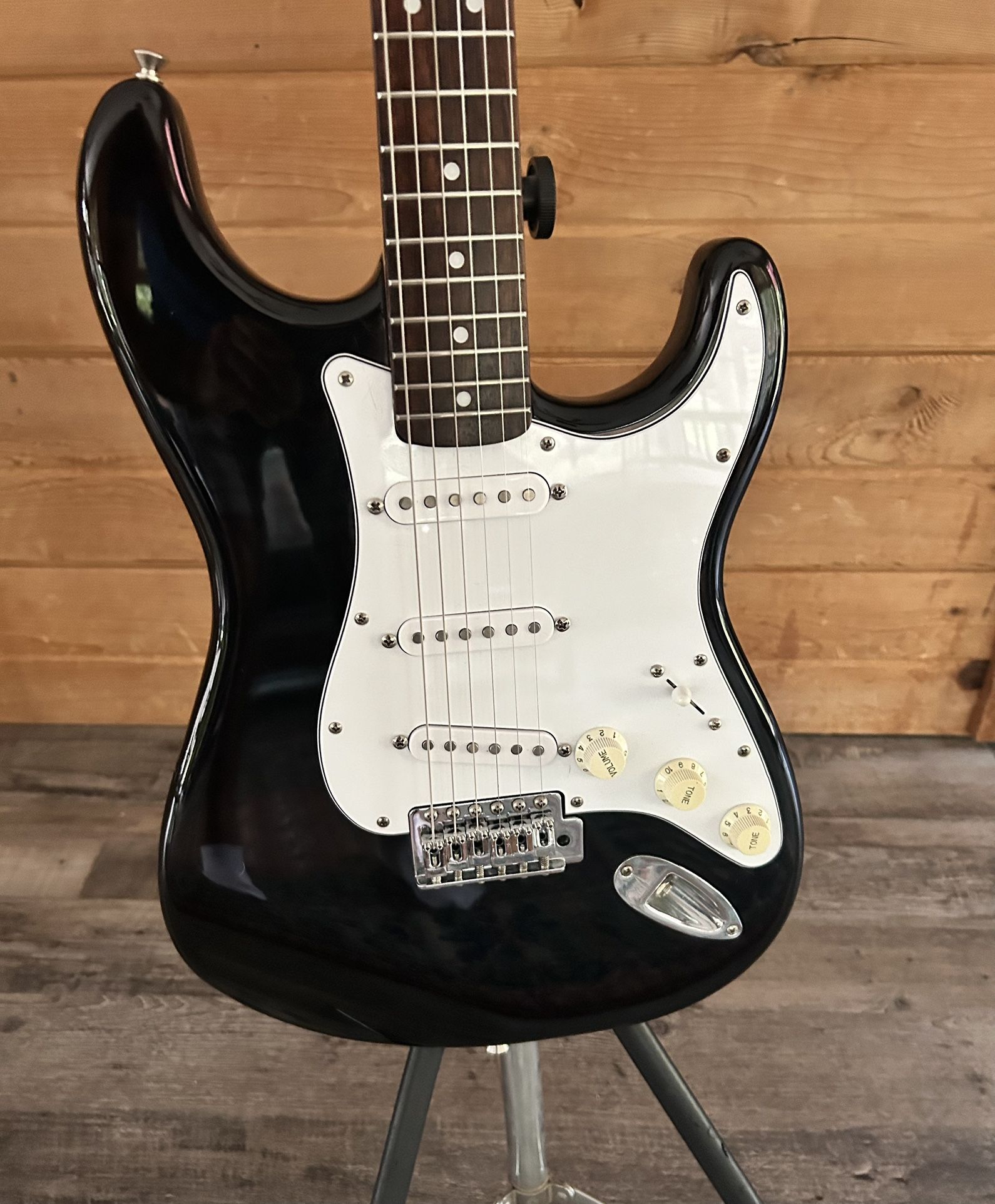 Squier Affinity Stratocaster 