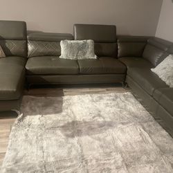Living room Set Ottoman And Night Stand Tables 