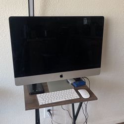 iMac w/ Wireless Keyboard & Mouse