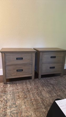 Nightstand set