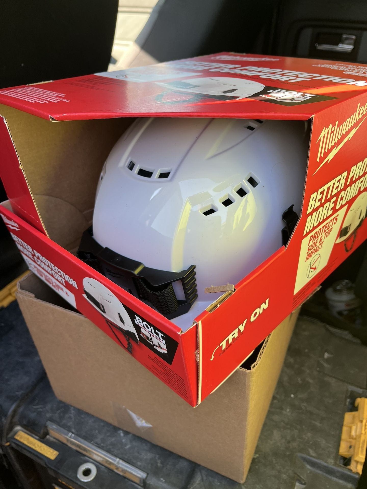 Milwaukee Hard Hat Never Worn