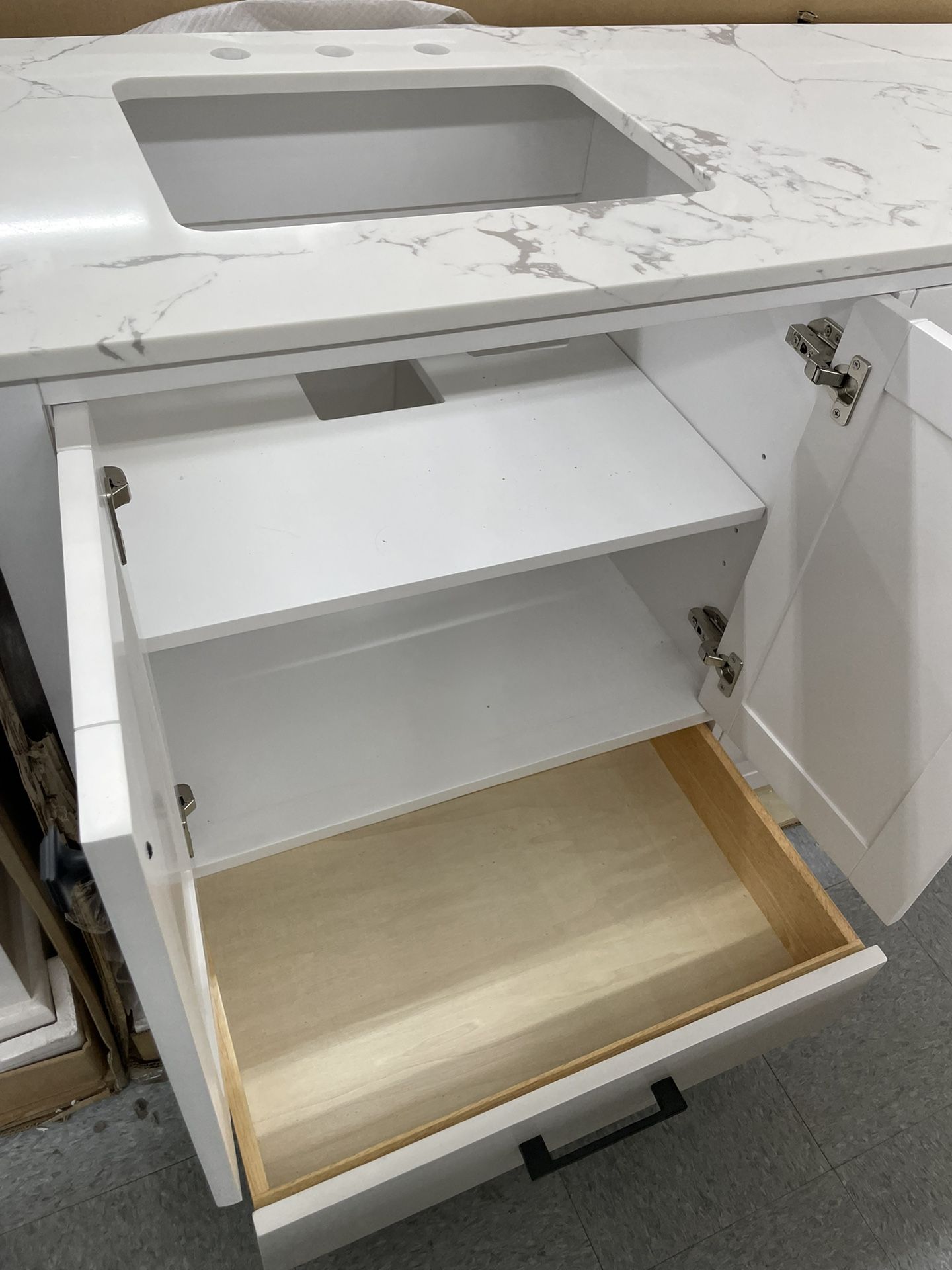 72” Solid Wood Bathroom Vanity With Quartz Top