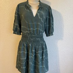 Women’s Dress Size Large 
