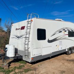 2004 Fleetwood Gear Box 300fs Toy Hauler 30’