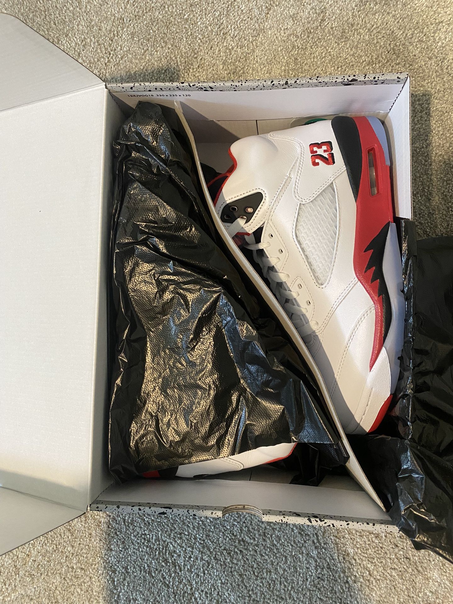 Jordan 5 Fire Red Size 8 100% Authentic 