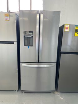 New 30” 19.7 Cu Ft French Door Refrigerator in Fingerprint