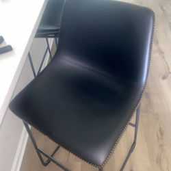 Bar stool type high chair