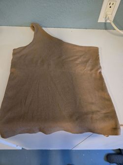 Off the shoulder tank brown xs