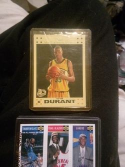 THREE EXTREMELY SAUGHT AFTER ROOKIE CARDS.   INCREDIBLE LOT HERE