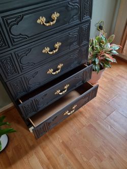 Vintage antique style dresser / drawer black & gold for Sale in Houston, TX - OfferUp Vintage antique style dresser / drawer black & gold for Sale in Houston, TX - OfferUp