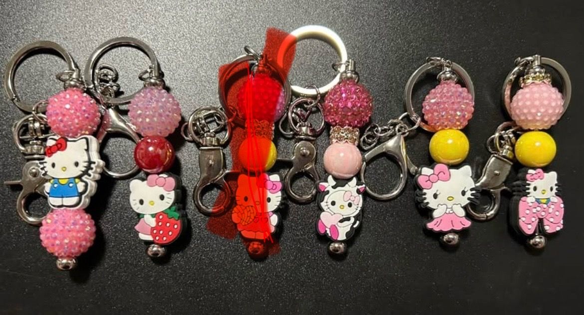 Hellokitty pens & keychains